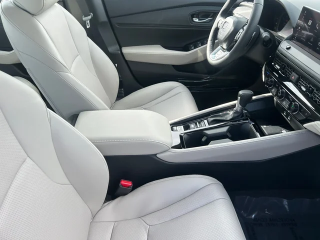 Nuevos HONDA ACCORD HYBRID à Estados chez autogozo