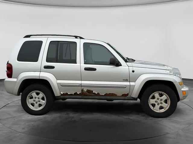 SEMINUEVOS JEEP Liberty a Estados en autogozo