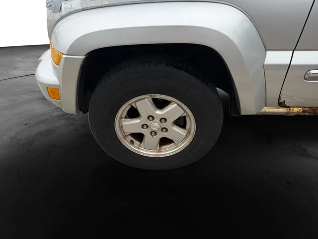 SEMINUEVOS JEEP Liberty a Estados en autogozo