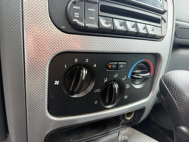 SEMINUEVOS JEEP Liberty a Estados en autogozo