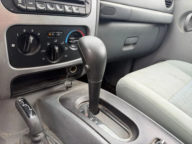 SEMINUEVOS JEEP Liberty a Estados en autogozo