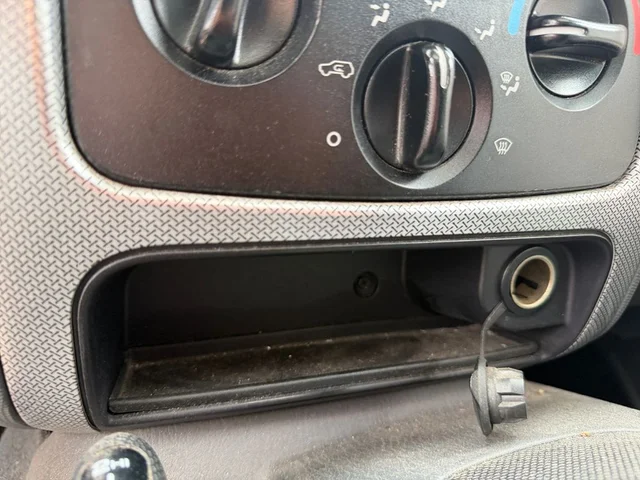 SEMINUEVOS JEEP Liberty a Estados en autogozo