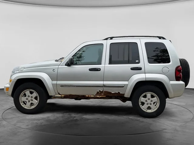 SEMINUEVOS JEEP Liberty a Estados en autogozo