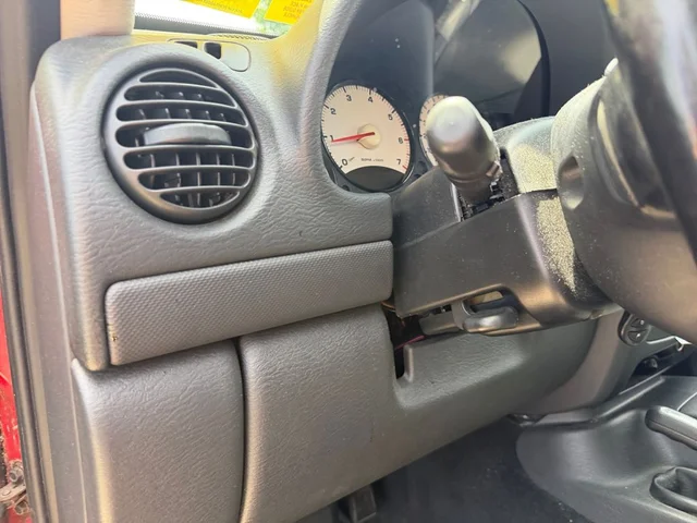 SEMINUEVOS JEEP Liberty a Estados en autogozo