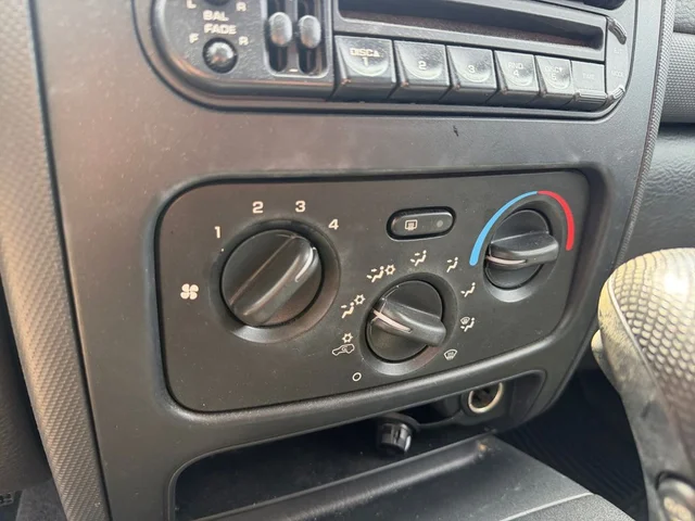 SEMINUEVOS JEEP Liberty a Estados en autogozo
