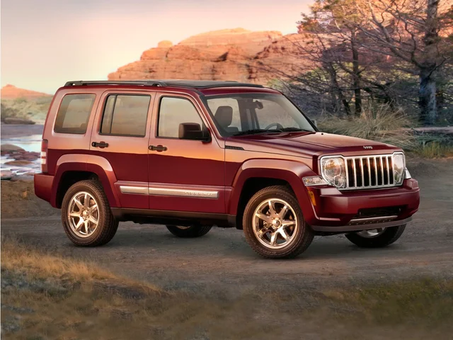 SEMINUEVOS JEEP Liberty a Estados en autogozo