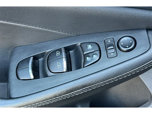 SEMINUEVOS NISSAN Maxima at ELK GROVE in Elk Grove Buick GMC