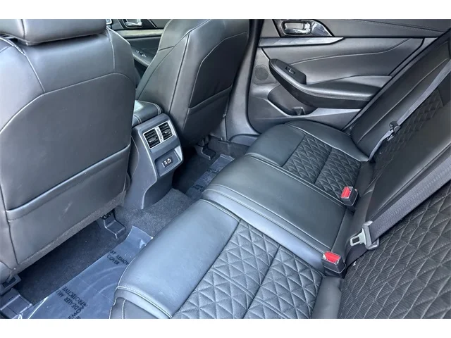 SEMINUEVOS NISSAN Maxima at ELK GROVE in Elk Grove Buick GMC