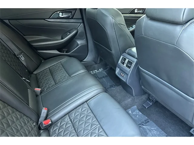 SEMINUEVOS NISSAN Maxima at ELK GROVE in Elk Grove Buick GMC