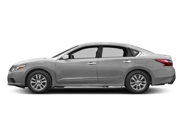 SEMINUEVOS NISSAN Altima a Estados en autogozo