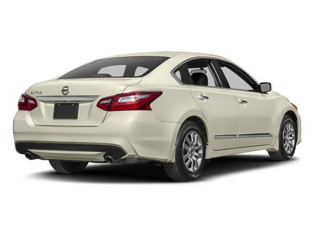 SEMINUEVOS NISSAN Altima a Estados en autogozo