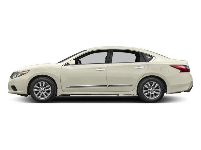 SEMINUEVOS NISSAN Altima a Estados en autogozo