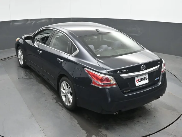 SEMINUEVOS NISSAN Altima a Estados en autogozo