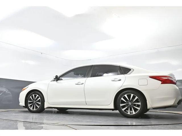 SEMINUEVOS NISSAN Altima a Estados en autogozo