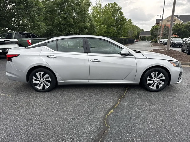 SEMINUEVOS NISSAN Altima at Kennesaw, in Town Center Nissan