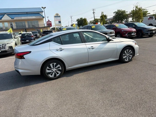 SEMINUEVOS NISSAN Altima a Estados en autogozo