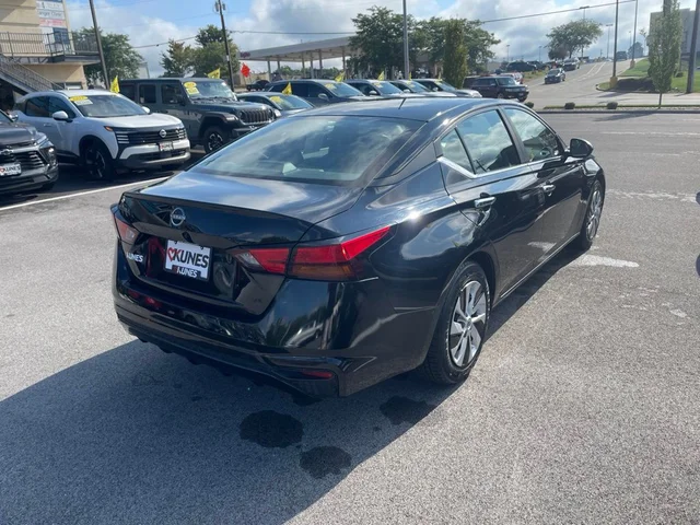 SEMINUEVOS NISSAN Altima a Estados en autogozo