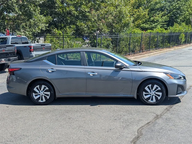 SEMINUEVOS NISSAN Altima at Kennesaw, in Town Center Nissan