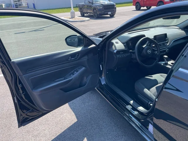 SEMINUEVOS NISSAN Altima a Estados en autogozo