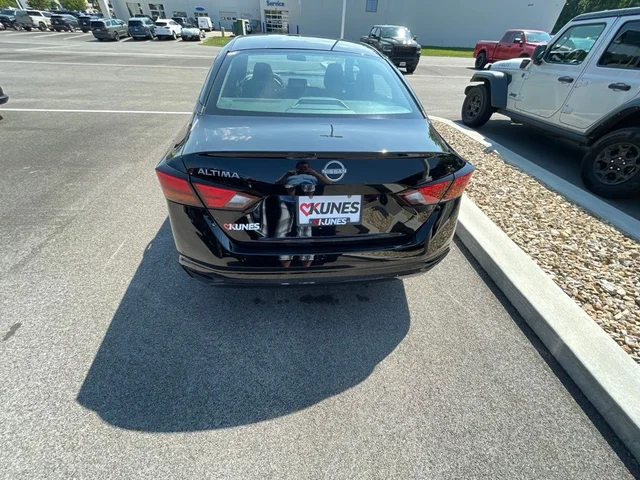 SEMINUEVOS NISSAN Altima a Estados en autogozo