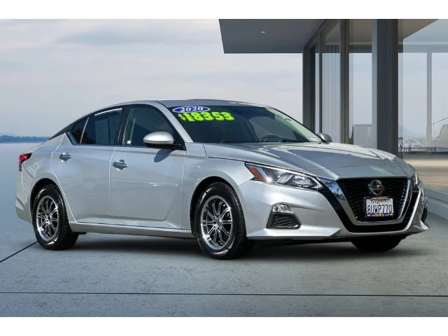 SEMINUEVOS NISSAN Altima a Estados en autogozo