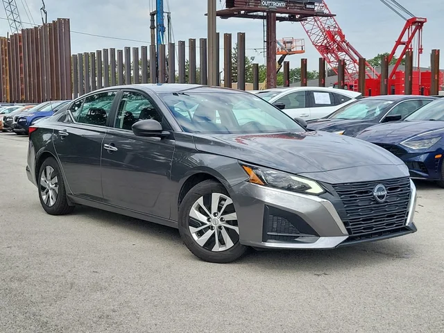 SEMINUEVOS NISSAN Altima a Estados en autogozo
