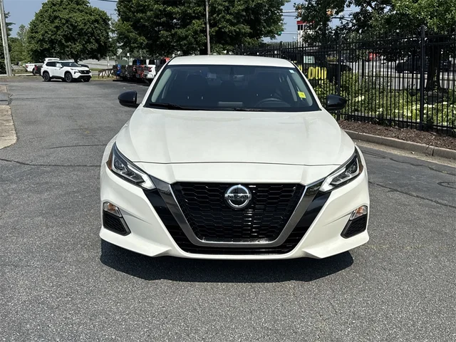 SEMINUEVOS NISSAN Altima at Kennesaw, in Town Center Nissan