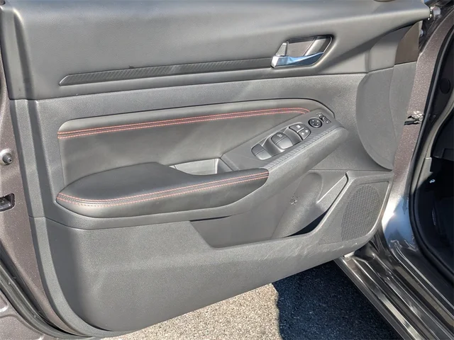 SEMINUEVOS NISSAN Altima at Kennesaw, in Town Center Nissan