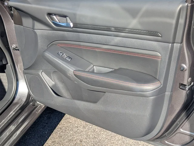 SEMINUEVOS NISSAN Altima at Kennesaw, in Town Center Nissan