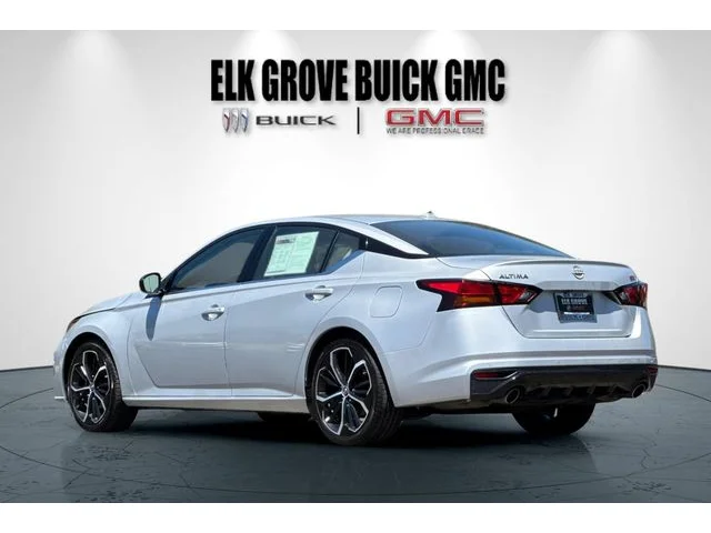 SEMINUEVOS NISSAN Altima at ELK GROVE in Elk Grove Buick GMC