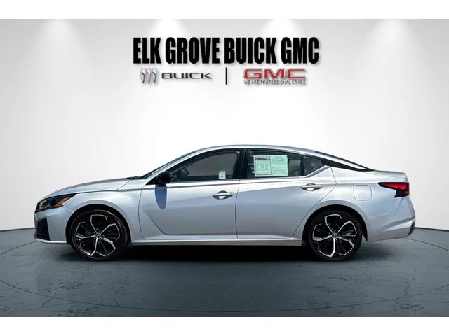 SEMINUEVOS NISSAN Altima at ELK GROVE in Elk Grove Buick GMC
