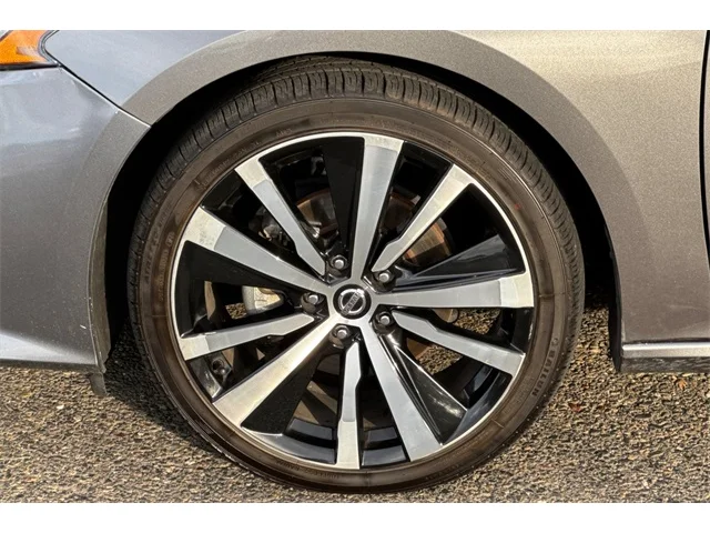 SEMINUEVOS NISSAN Altima at ELK GROVE in Elk Grove Buick GMC