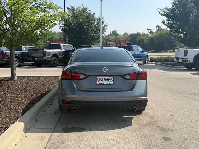 SEMINUEVOS NISSAN Altima a Estados en autogozo