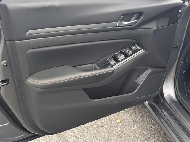 SEMINUEVOS NISSAN Altima at Kennesaw, in Town Center Nissan