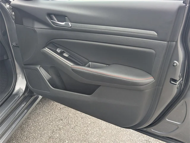 SEMINUEVOS NISSAN Altima at Kennesaw, in Town Center Nissan