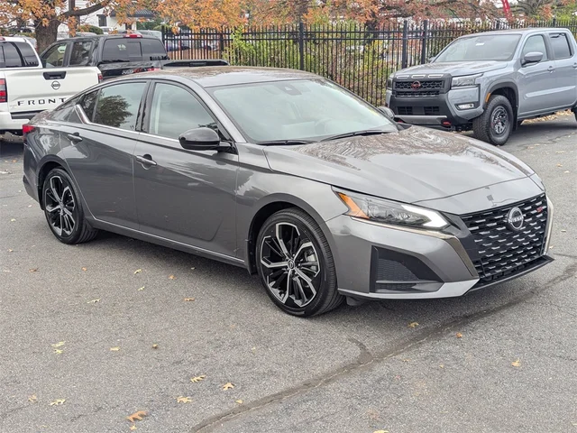 SEMINUEVOS NISSAN Altima at Kennesaw, in Town Center Nissan