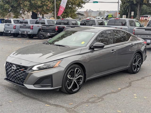 SEMINUEVOS NISSAN Altima at Kennesaw, in Town Center Nissan