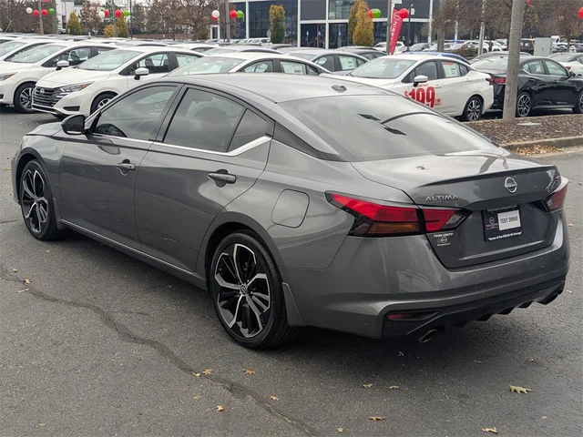 SEMINUEVOS NISSAN Altima at Kennesaw, in Town Center Nissan