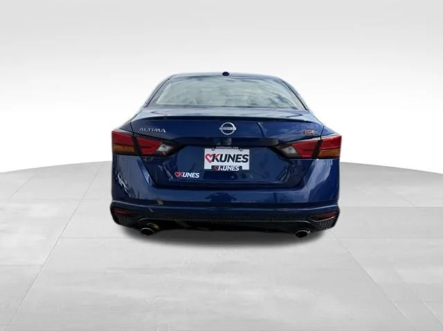 SEMINUEVOS NISSAN Altima a Estados en autogozo