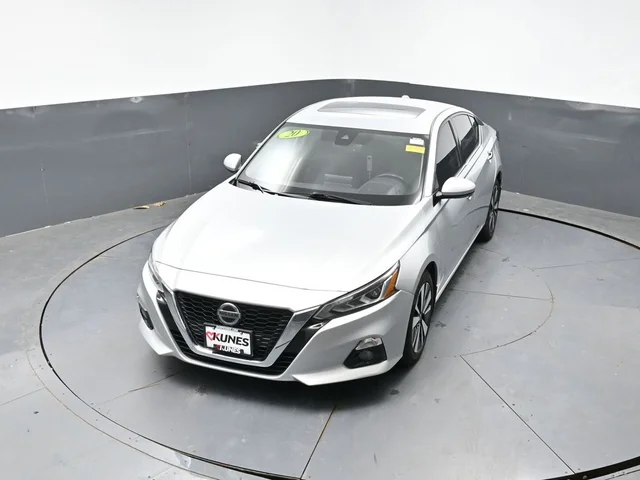 SEMINUEVOS NISSAN Altima a Estados en autogozo