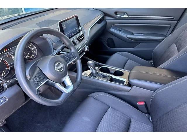 SEMINUEVOS NISSAN Altima at ELK GROVE in Elk Grove Buick GMC