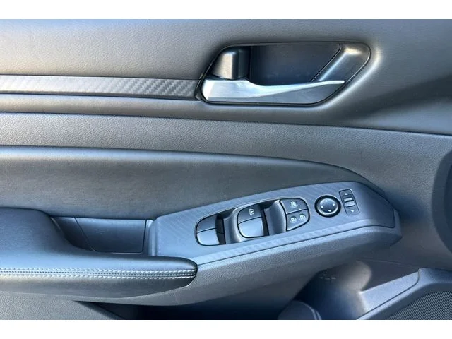 SEMINUEVOS NISSAN Altima at ELK GROVE in Elk Grove Buick GMC