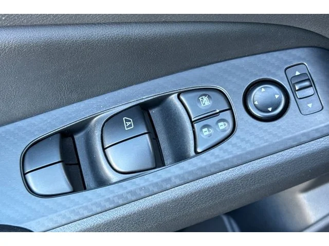 SEMINUEVOS NISSAN Altima at ELK GROVE in Elk Grove Buick GMC