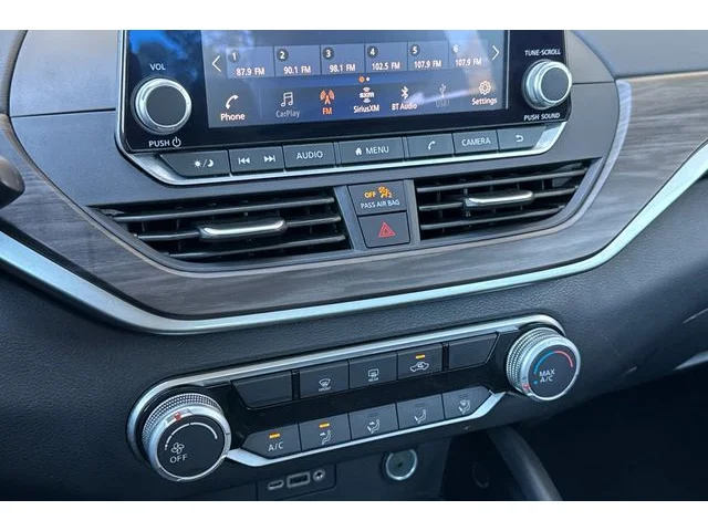 SEMINUEVOS NISSAN Altima at ELK GROVE in Elk Grove Buick GMC