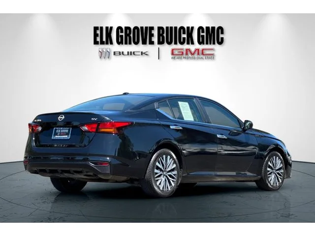 SEMINUEVOS NISSAN Altima at ELK GROVE in Elk Grove Buick GMC
