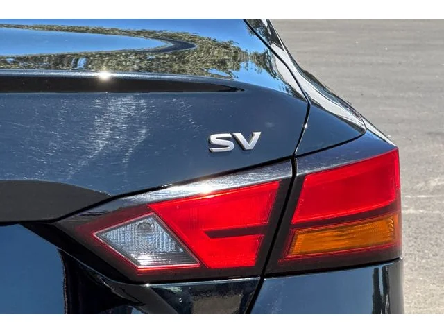 SEMINUEVOS NISSAN Altima at ELK GROVE in Elk Grove Buick GMC