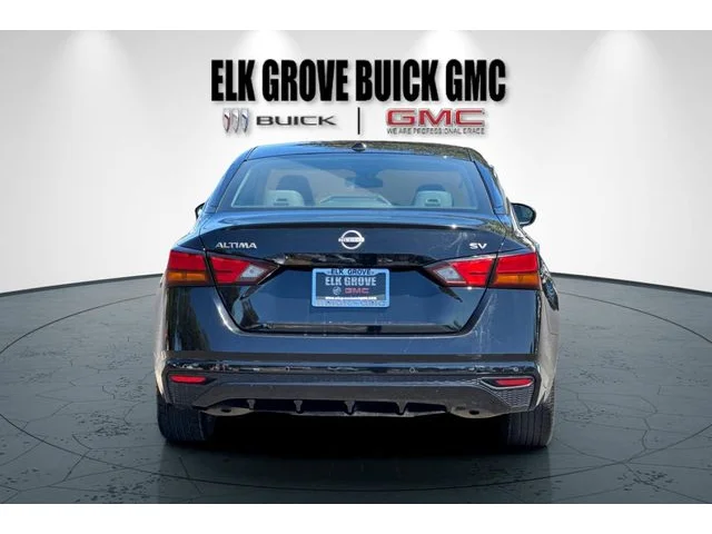 SEMINUEVOS NISSAN Altima at ELK GROVE in Elk Grove Buick GMC