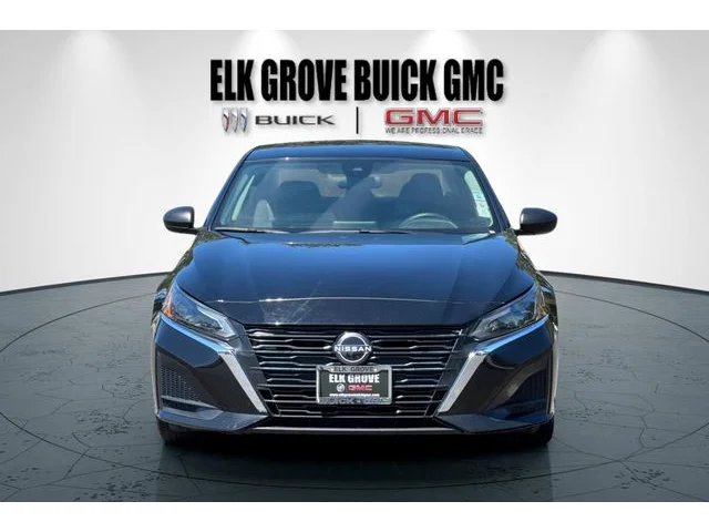 SEMINUEVOS NISSAN Altima at ELK GROVE in Elk Grove Buick GMC