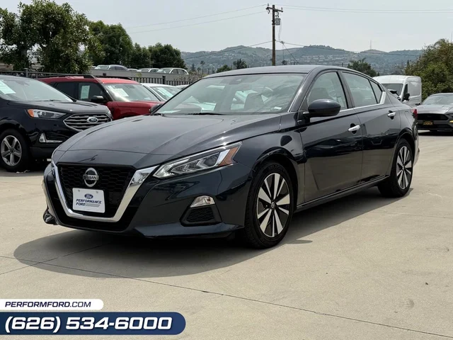 SEMINUEVOS NISSAN Altima a Estados en autogozo