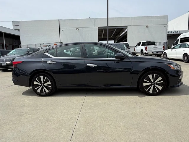 SEMINUEVOS NISSAN Altima a Estados en autogozo